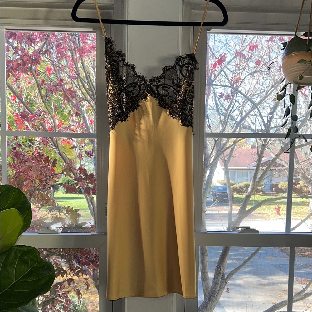 Victoria's Secret vintage 97  Gold and Black Chemise